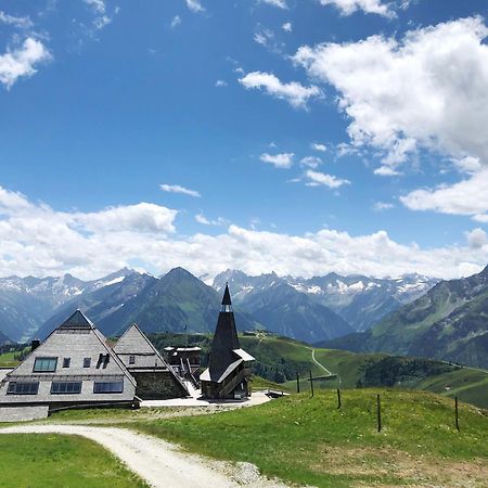 Schneekarhuette Hotel Mayrhofen Buitenkant foto