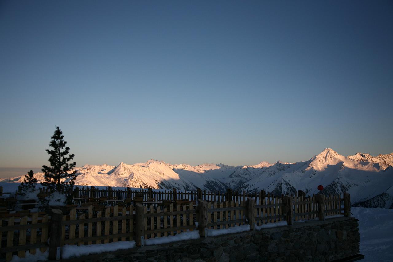 Schneekarhuette Hotel Mayrhofen Buitenkant foto